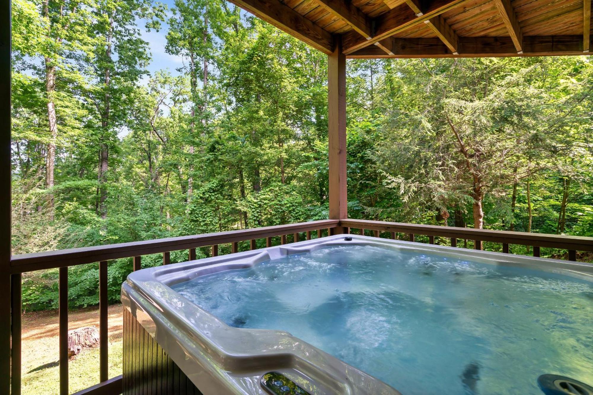 Peaceful Family Cabin With Hot Tub, Game Room, & More! Sevierville Exterior foto